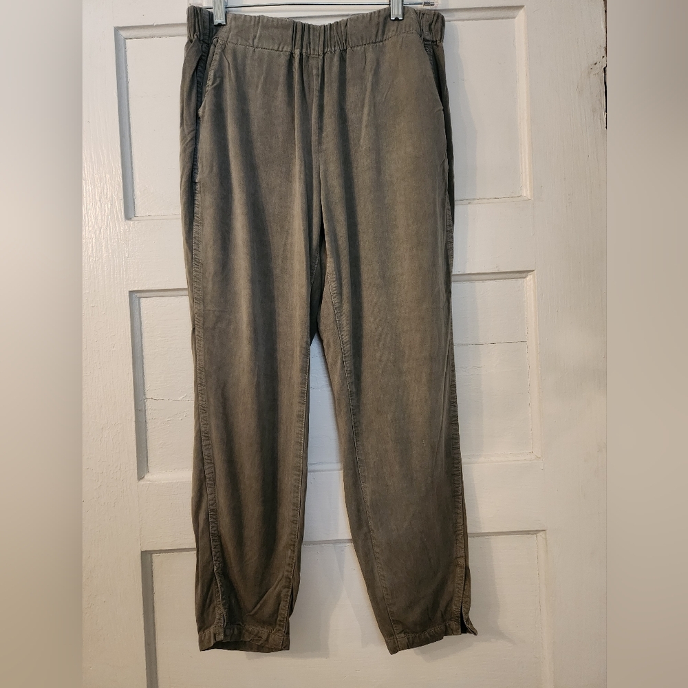 AMO Anthropologie Pants Twist Pull-on Surplus Jogger, Army Green Sz Med EUC